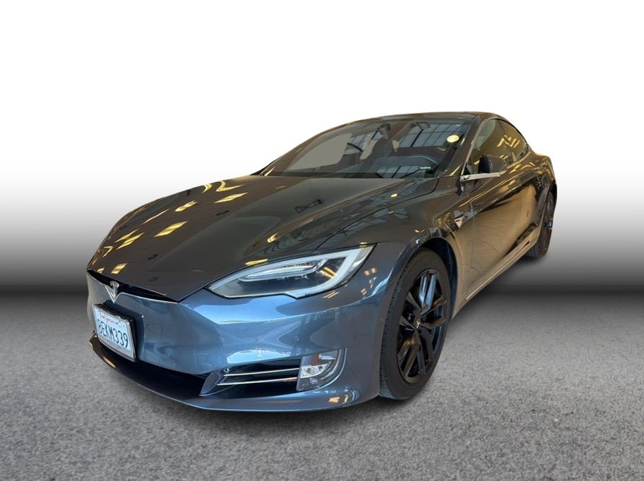 2018 Tesla Model S 100D Sedan 4D in Gray — front three-quarter view