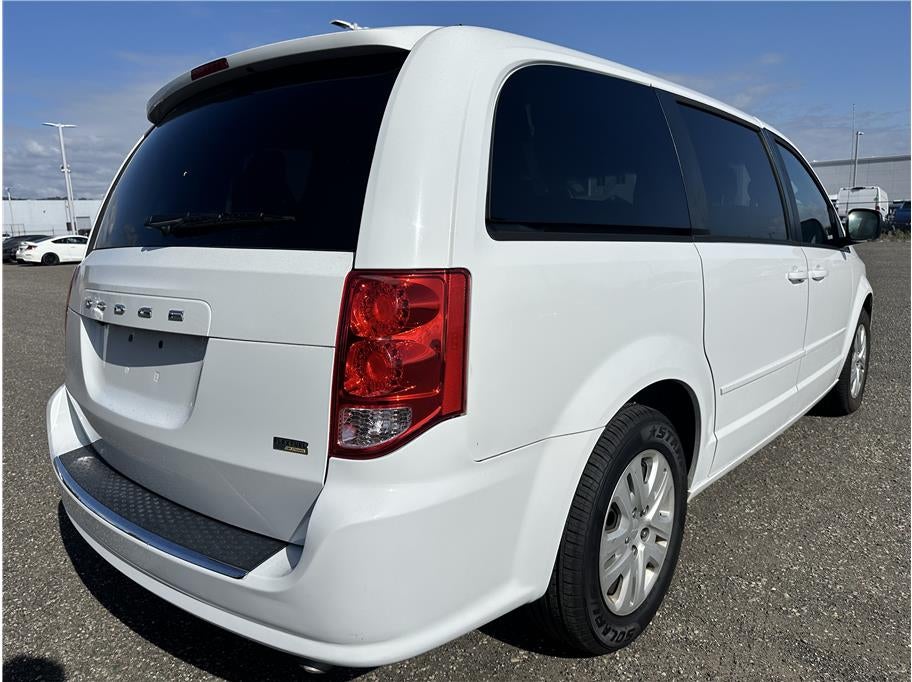 2017 Dodge Grand Caravan Passenger — detail view