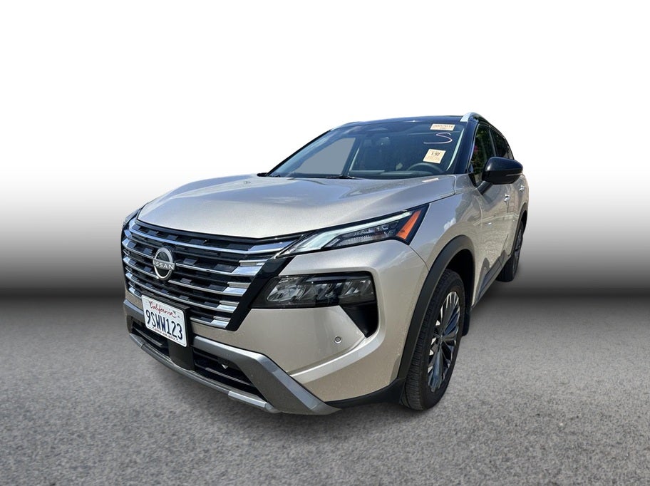 2025 Nissan Rogue SL Sport Utility 4D in Silver — front three-quarter view