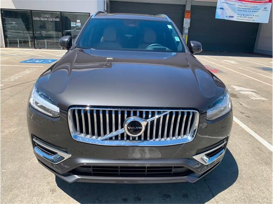 2023 Volvo XC90 — side profile view