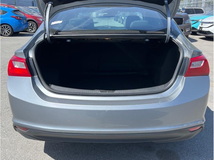2023 Chevrolet Malibu — detail view